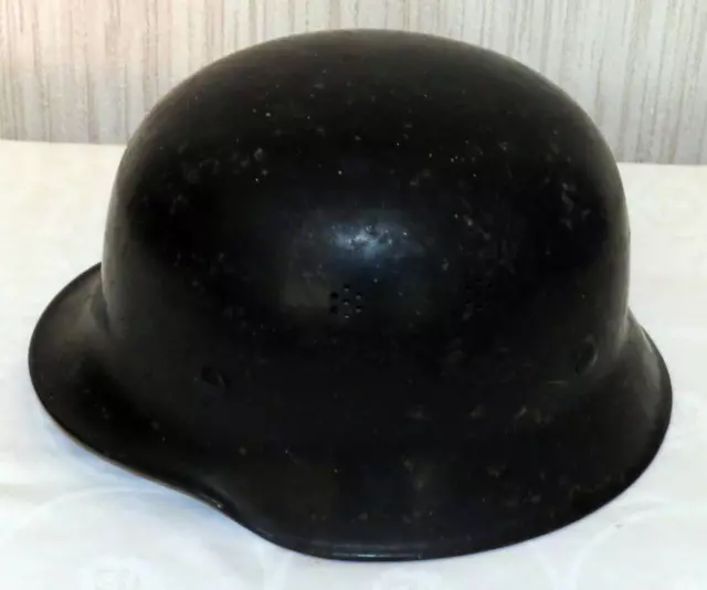Alter Feuerwehr-Stahlhelm mit Kinnriemen * Gr. 59 *  2. Weltkrieg WW2 WK2