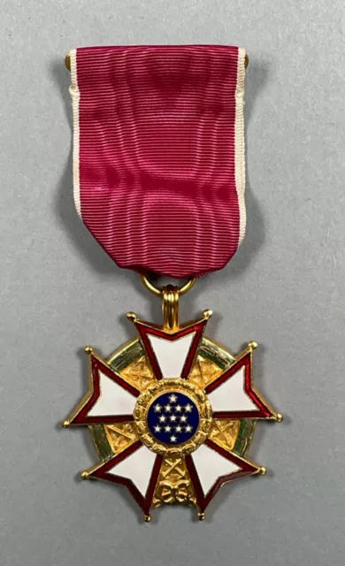 WW II US Military Legion of Merit Medal with Slot Brooch Full Size