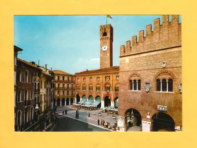 Cartolina Treviso Piazza dei Signori  viaggiata 1970