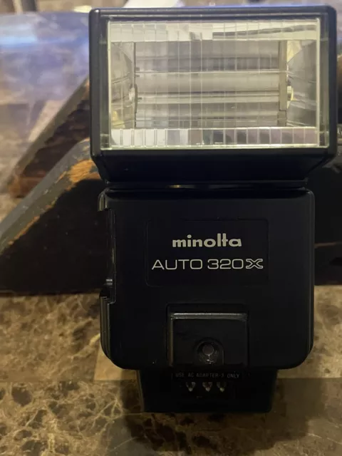 Vintage Minolta Auto 320X Camera Flash