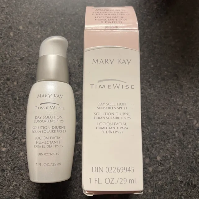 Mary Kay Timewise Day Solution Sunscreen SPF 25 1 Oz. #002326 EXP 03-05 NEW NIB