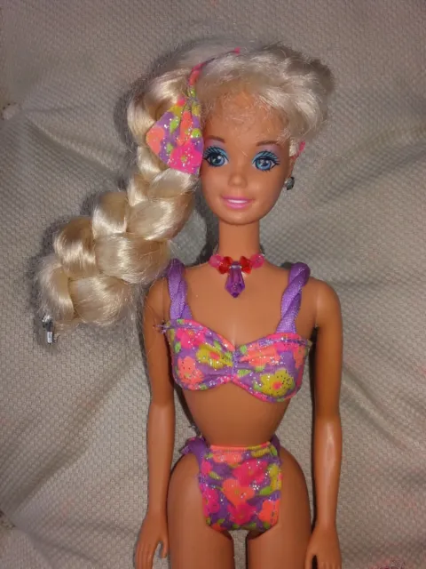 Barbie en maillot de bain