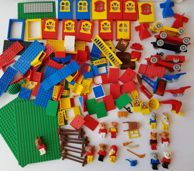 Gros lot de LEGO FABULAND (12 personnages, 2 plaques 16x34, 7 véhicules...)
