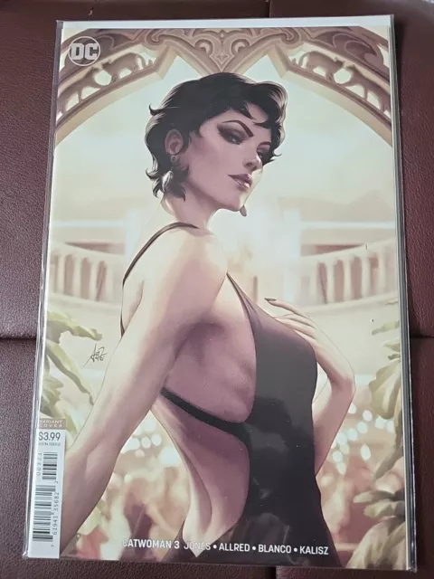 Catwoman 3. Stanley Artgerm Lau Variant Cover. High Grade