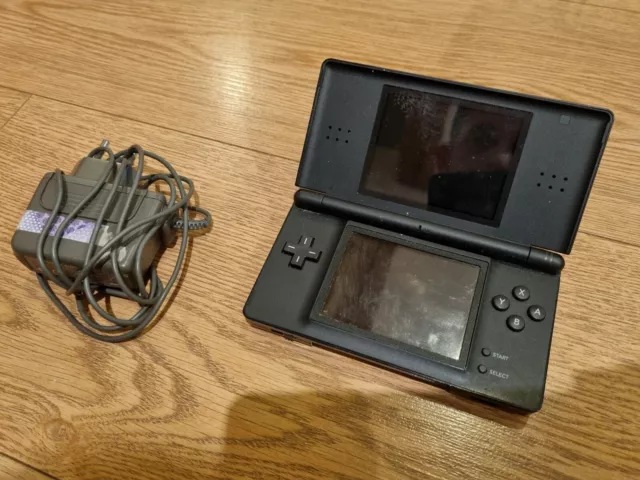Console nintendo ds lite noir fonctionnelle avec chargeur