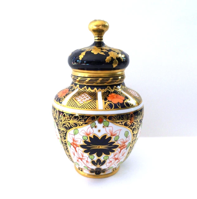 Royal Crown Derby 1128 alte Imari Deckelurne/Ingwerglas