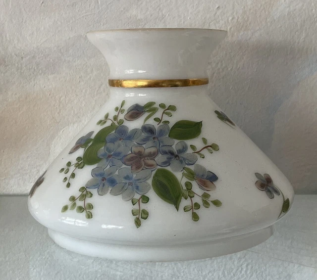 Vintage GWTW 4.5 top 10”W 7” Fitter painted floral Oil/Electric Glass Lamp Shade