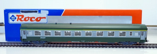 ROCO 44631 HO - Voiture 2ècl B11 ep IV SNCF ex Est - Roco
