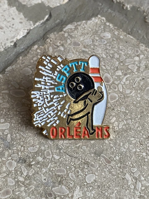 LOT DE MEDAILLES insignes militaire Et Diocèse EUR 65,00 - FR