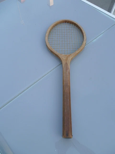 Raquette De Tennis Vintage En Bois Narragansett Fifty - Modèle Ancien, Bois Vivant, Providence USA