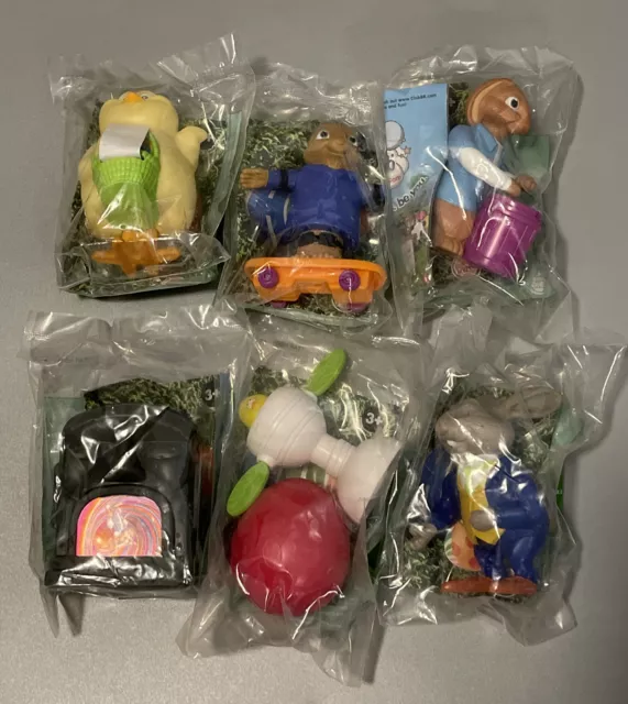 2011 BURGER KING HOP THE MOVIE FIGURES LOT of 6 2011 BURGER KING HOP THE MOVIE FIGURES LOT of 6