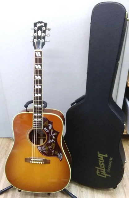 Gibson Humming Bird Acoustic Guitar Good quality from Japan