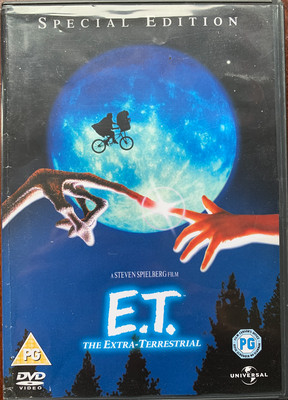 E.T. THE EXTRA-TERRESTRIAL DVD 1982 Spielberg Family Sci-Fi Movie