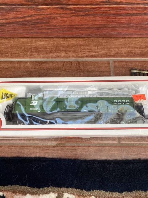 Bachmann Burlington Northern Emd Gp30 Diesel Locomotive - Ho Scale - 41-0630-03