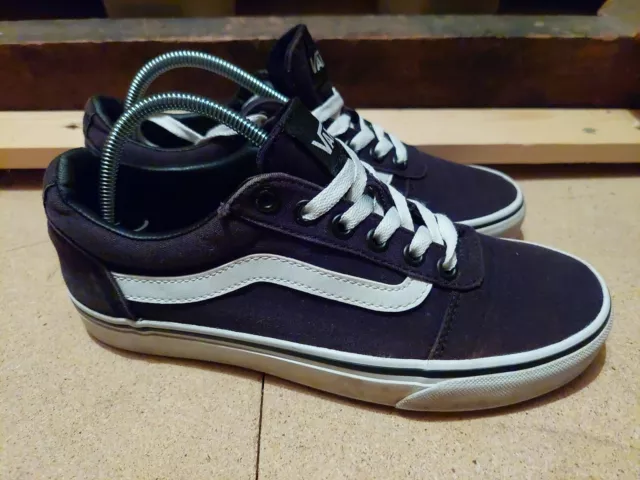 Vans black deals size 5.5