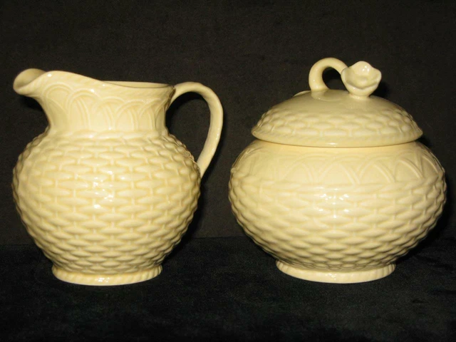 Mikasa COUNTRY MANOR Creamer and Covered Sugar Bowl in MINT condition!