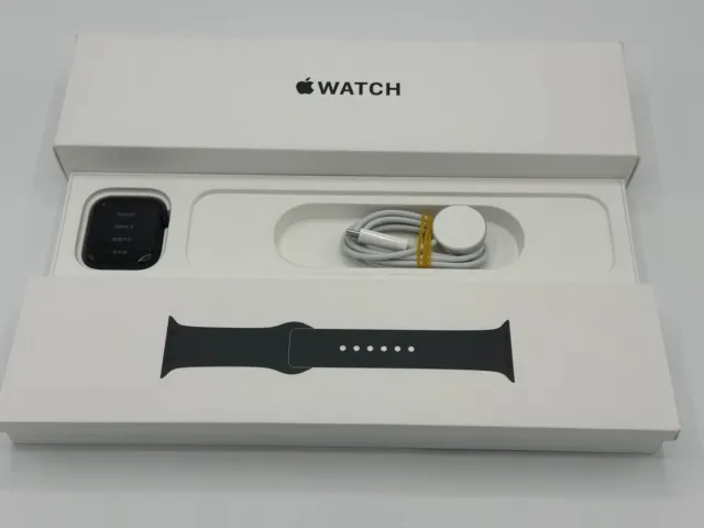 Apple Watch SE (2022) A2724 44mm Midnight Aluminium Case + Band GPS LTE - USED