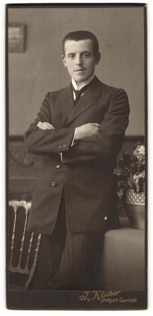 Fotografie J. Kleiber, Stuttgart-Cannstatt, Königstr. 69, Portrait junger Mann