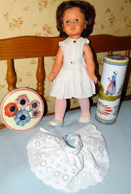 POUPÉE PARLANTE ARTICULÉE VINTAGE 42 cm brune tient debout yeux bleus son HS Fra