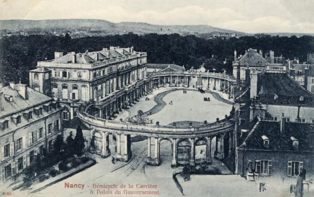 *34032 cpa 54 Nancy - Hémicycle de la carrière et palais du Gouvernement