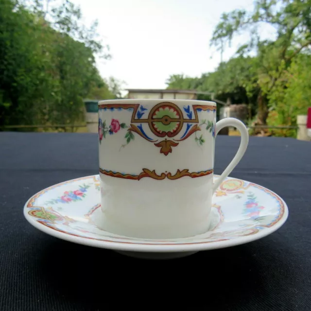 RAYNAUD LIMOGES / tasse litron : à moka en porcelaine peint a la main 2