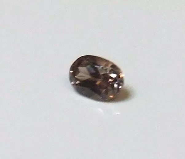 Natural pink/brown zircon...quality gem...0.9 Carat