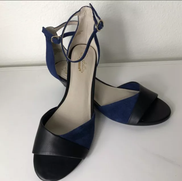Seychelles Blue Suede Black Leather Peep-Toe Kitten Heel Shoes Sz 8