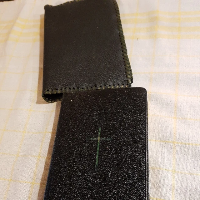 Evangelisches Gesangbuch mit Ledereinband von 1951