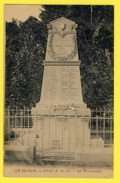 CPA MONUMENT à la MÉMOIRE des ENFANTS de LA QUEUE en BRIE MORTS pour la FRANCE