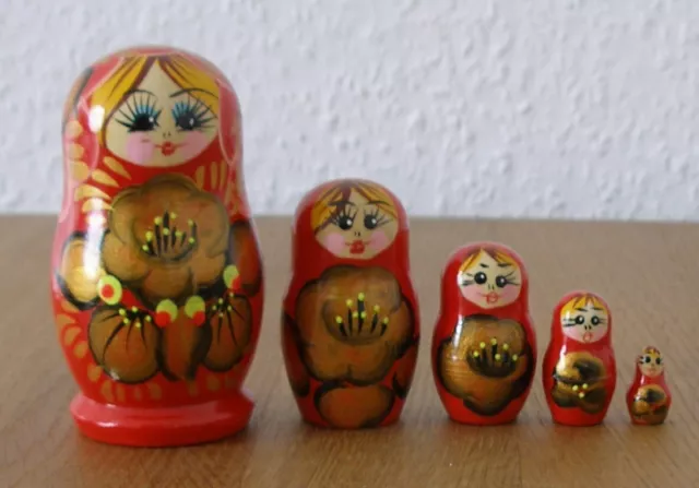 Russische Matroschka! Babuschka! Matrjoschka! 5 Holz-Puppen! GESCHENKIDEE!
