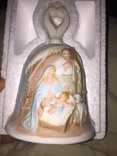 Homco Porcelain Raised Nativity Scene Bell (Manger w/baby Jesus, Mary & Joseph)