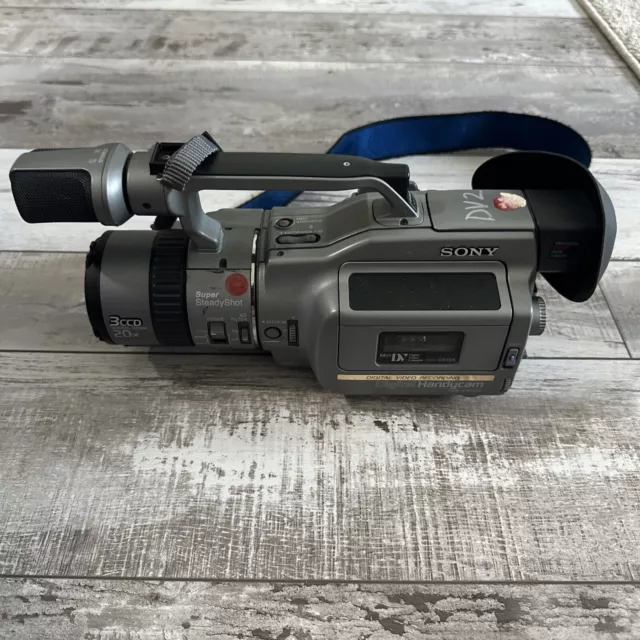 Sony DCR-VX1000E Camcorder