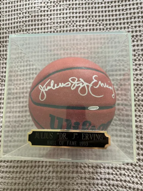 Dr. J Julius Erving Signed NBA Basketball Upper Deck COA UD Autographed W/ Case