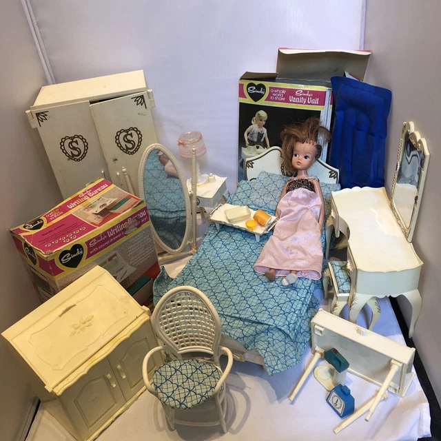 Vintage Sindy Doll with Furniture Set