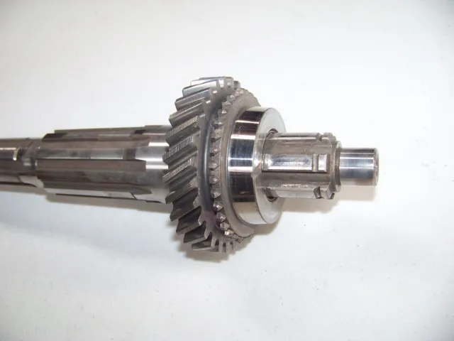 early borg warner t-10 4 speed main shaft with 29 tooth bushed 3rd gear