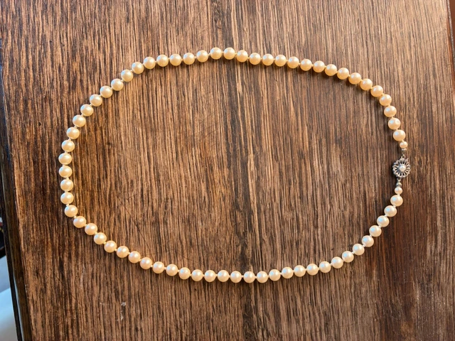 Collier Vintage Rare Perles Jaunes Avec Fleur Rouge Et Noire - Ancien, Sans Défaut - Bijou Unique Années 70/80