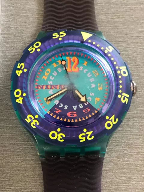 Montre Swatch Scuba Fun Verre Abime Micro Rayures
