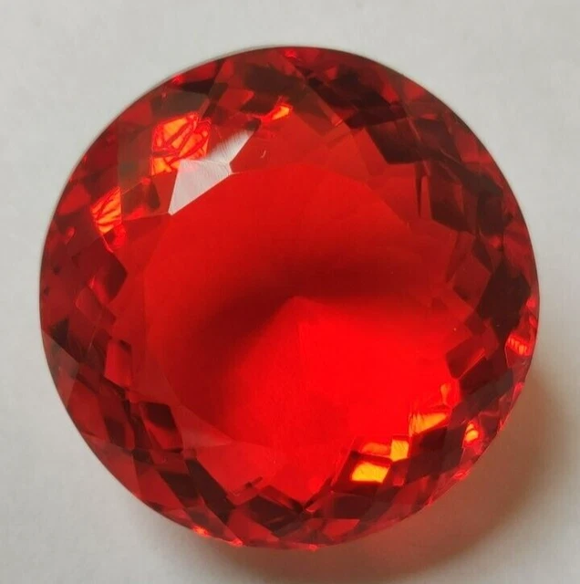 Grosse Pierre Précieuse Citrine Lab-créée 111,20 Carats, Taille Cube - AAA+ Inde