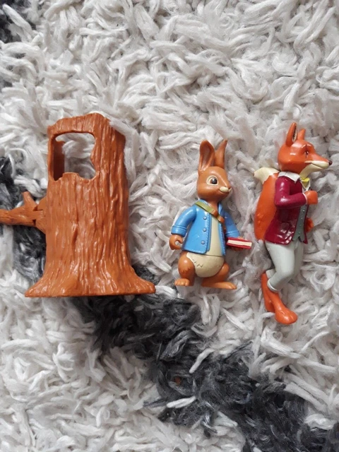 PETER RABBIT figure set Fox - Mr Tod, treestump and peter with journal ...