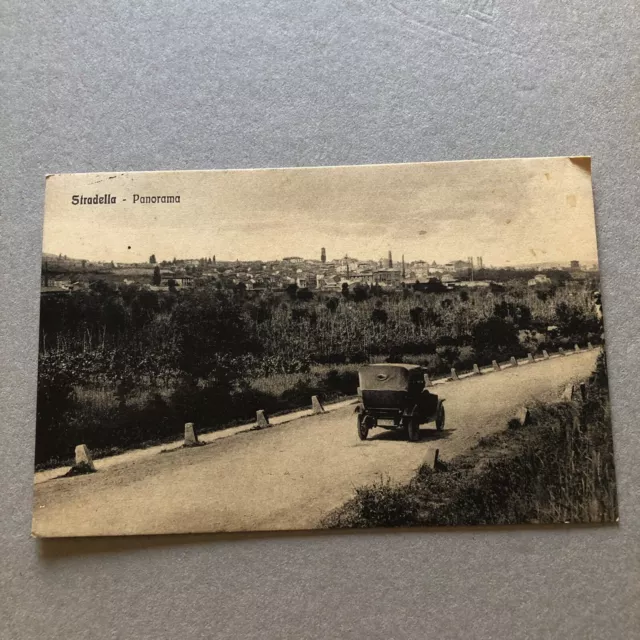B) Cartolina formato piccolo Stradella Pavia panorma a auto ambulante 1926