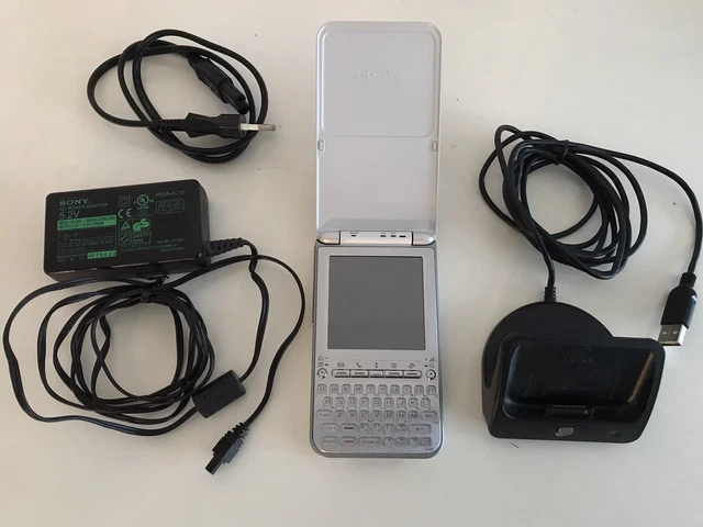 SONY CLIE PEG-TG50 avec USB Cradle PEGA UC50 et Adaptateur secteur PEGA AC10