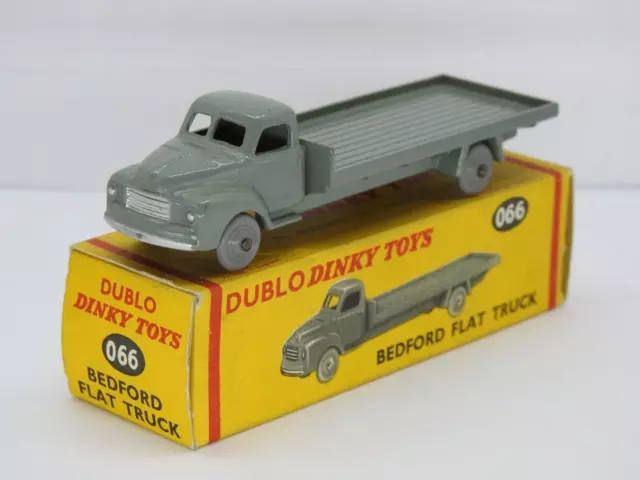 Dublo Dinky Jouets Emballé Bedford Plat Camion No.066 Presque Neuf 1959-66