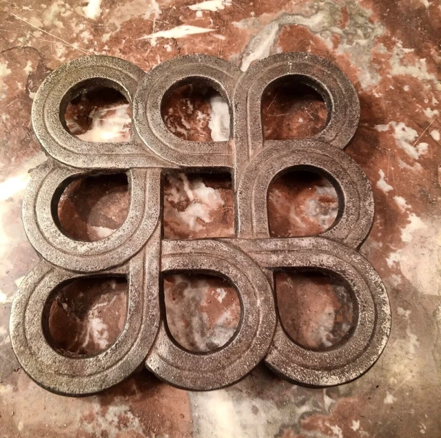 Ancien Dessous De Plat Hexagonal En Alu