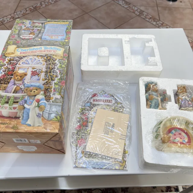 CHERISHED TEDDIES ROMEO & JULIET COLLECTOR'S SET Balcony FAMOUS SWEETHEARTS