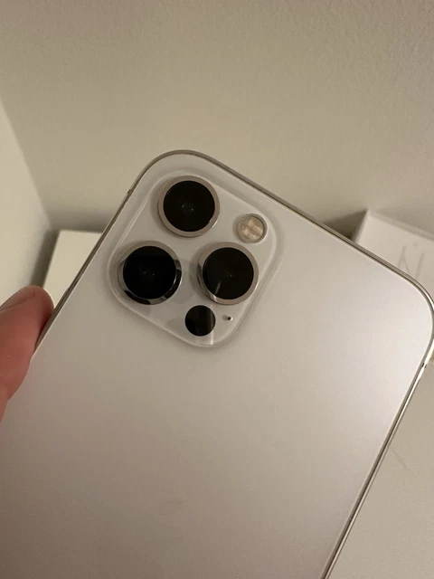 Apple iPhone 12Pro ホワイト Apple iPhone 12Pro ホワイト - メルカリ