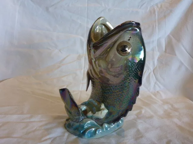 Wembley Australia Large Dhu Fish Vase Beautiful Rainbow Lustre A/F