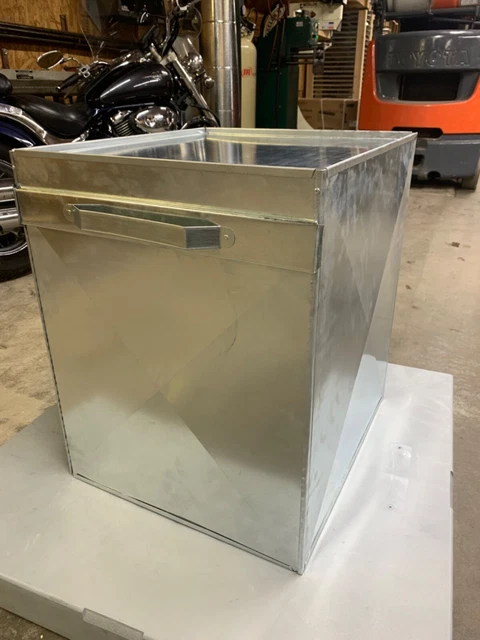 Tempstar Returnair Duct Plenum W/Rack For 21/2-31/2 Tonunit 211/2X221/2-30" Long