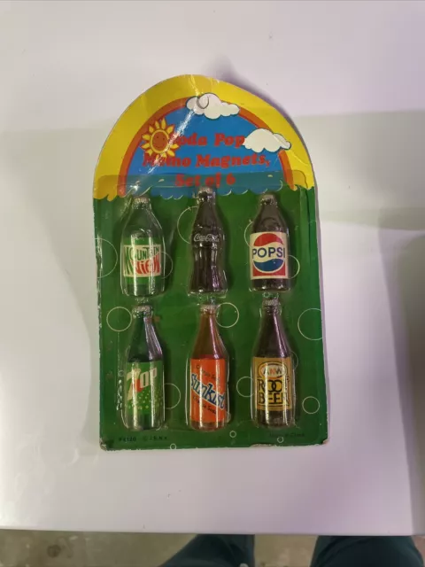 SODA POP MEMO MAGNETS (1980s) -- Sealed on Card -- Coca Cola / Mountain Dew