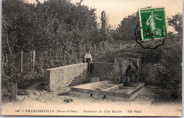 95 FRANCONVILLE - la fontaine du clos bertin.
