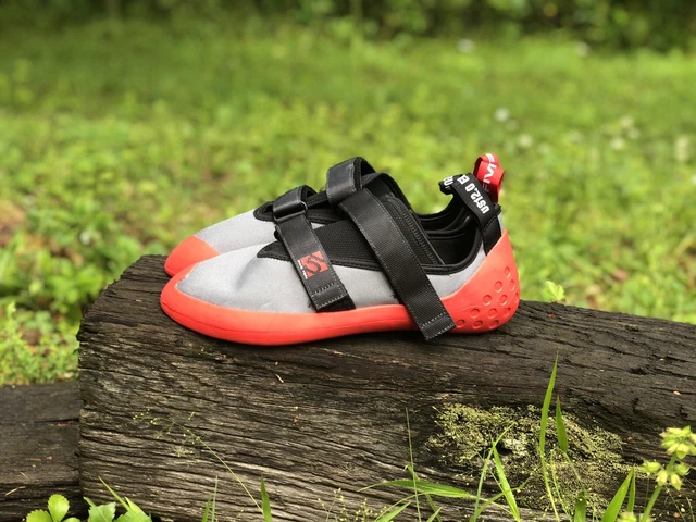 FIVE TEN GYM Master Rock Climbing Shoes Red Grey Mens 6  display picture 2